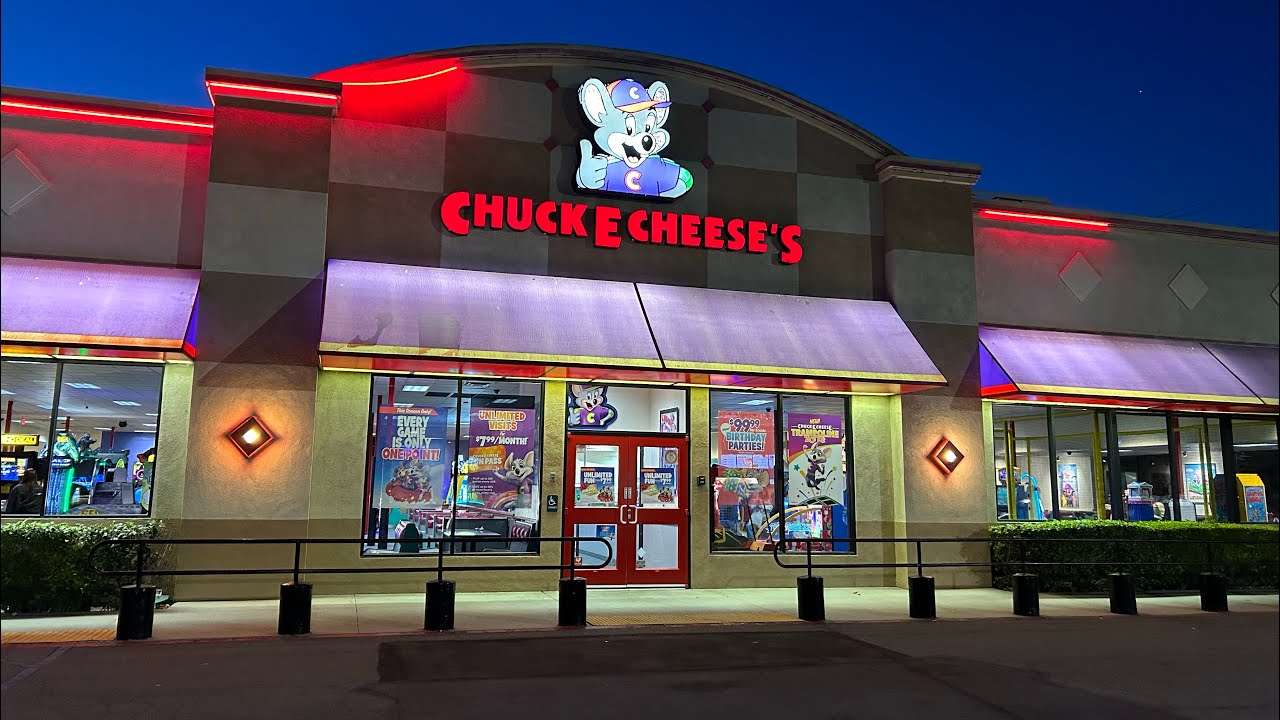 Chuck E. Cheese’s Huntington Beach, CA Store Tour (2024)