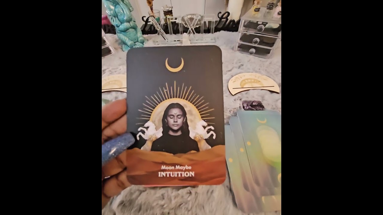 Unboxing of Monology Message Oracle by Yasmin Boland Artwork by Ali Vermilio