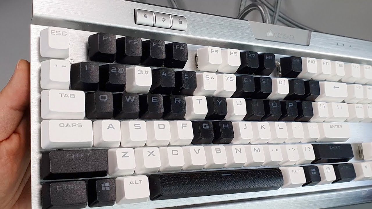 Corsair K70 RGB MK.2 SE Cherry MX Speed Lubing & Modding
