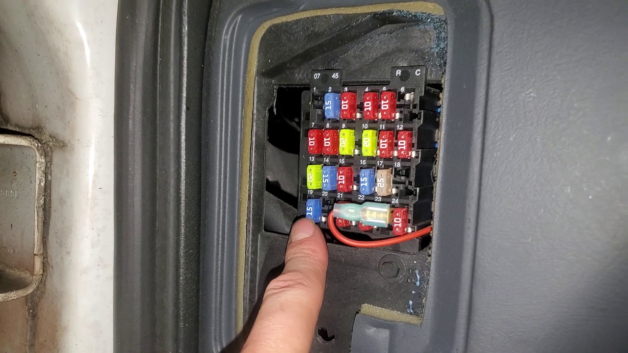 2003 S10 Radio Fuses Location