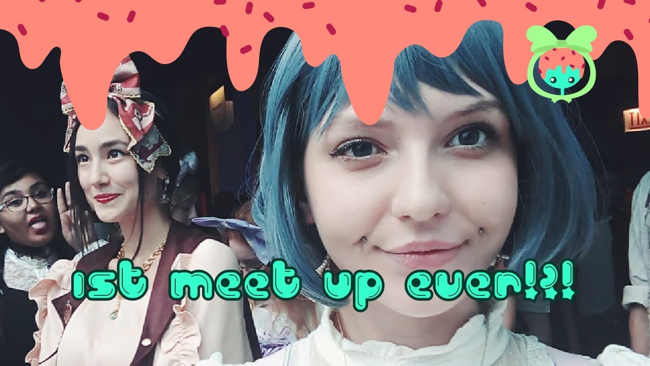 Lolita Fashion Meet up at Shed Aquarium in Chicago