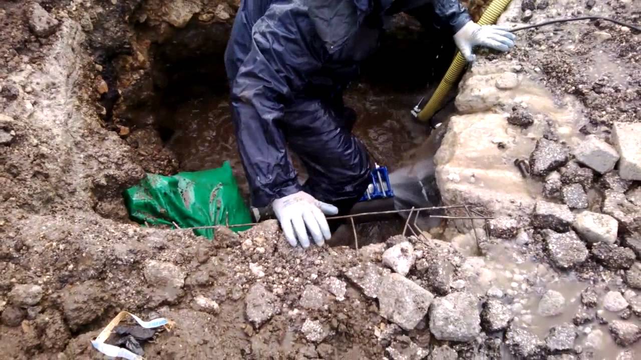 O Calabrese Riparazione condotta dell'acqua via ingegno sarno
