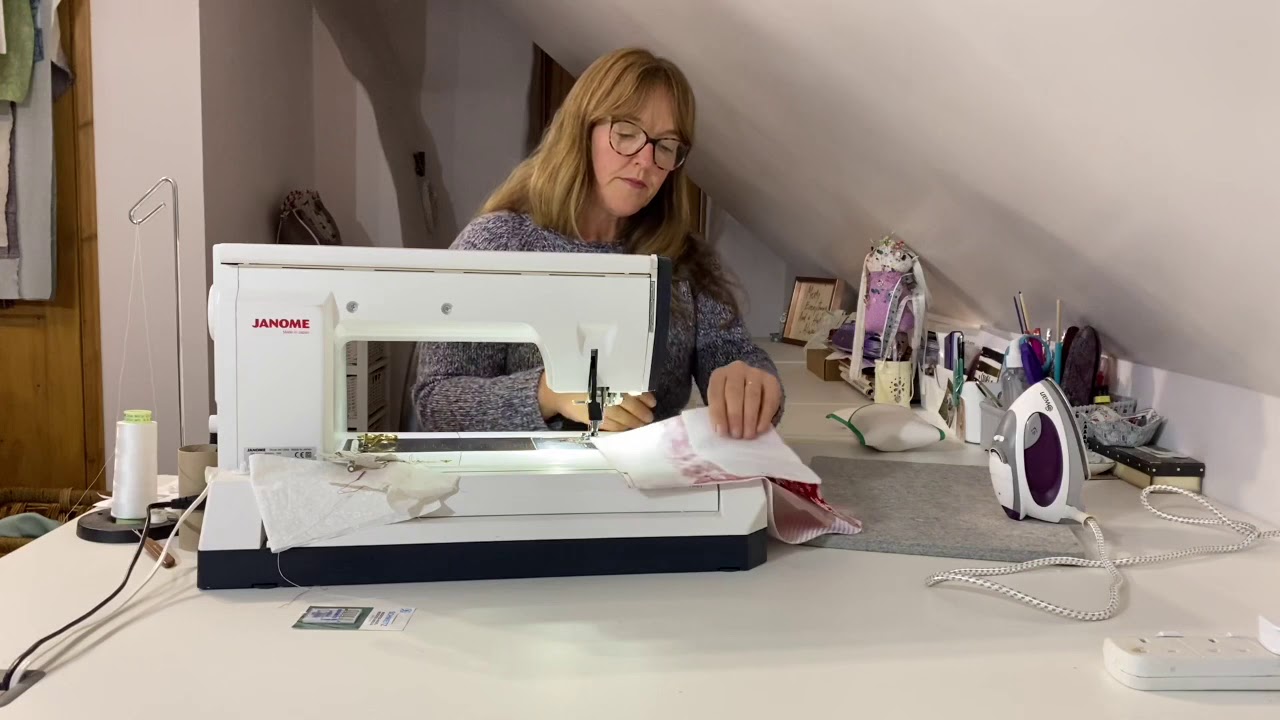 Villavin Crafts  Christmas Cracker Sew Along