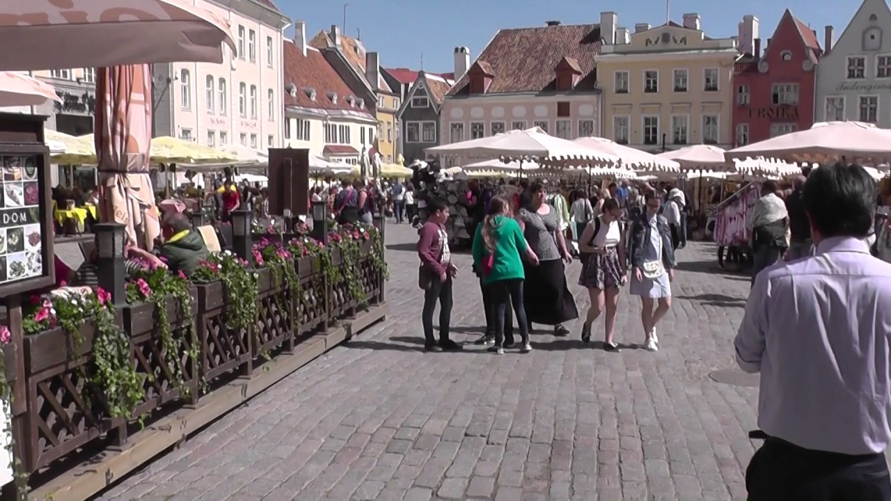 Walking the streets of Tallinn. Summer 2017