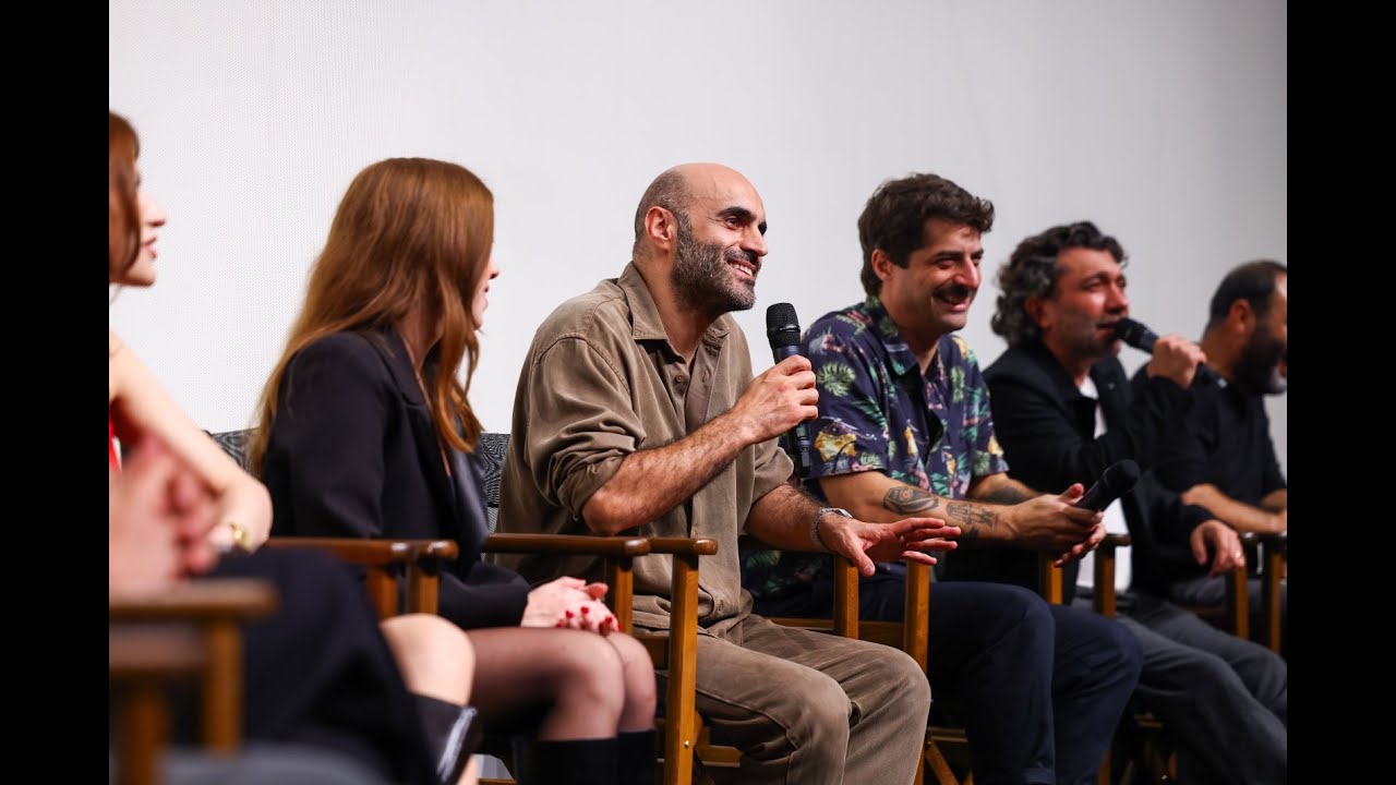 'Cam Sehpa' 62. Antalya Altın Portakal Film Festivali’nde özel gösterimle izleyiciyle buluştu.