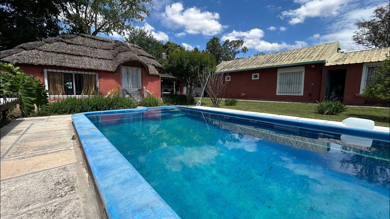 Casa quinta a la venta en Villa Lía, san antonio de Areco. 4 ambientes + una casa en construcción.