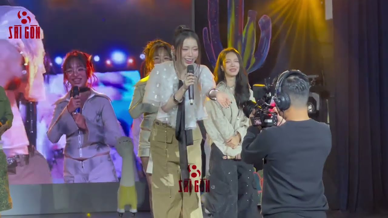 Han Sara bị Hoàng Duyên 