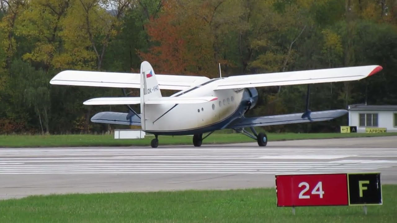 Cessna C150 (OK-ROC) a Antonov An-2 (OK-VHC) - výsadky