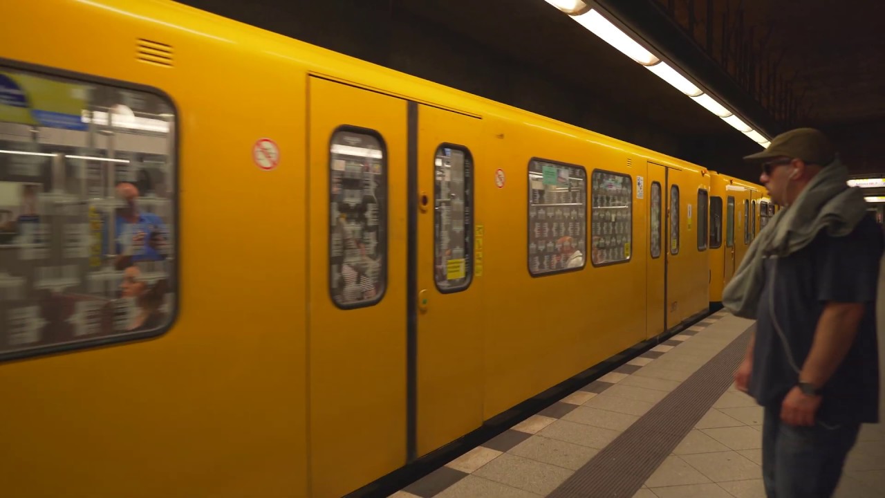 Germany, Berlin, U-Bahn night ride from Bismarckstraße to  Halemweg