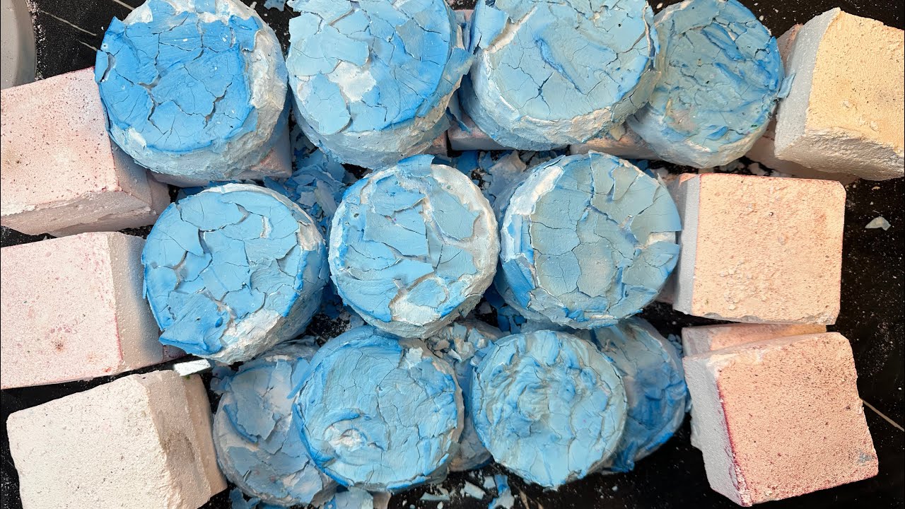 Sychalk Super crunchy with Flakey Homemade Blue