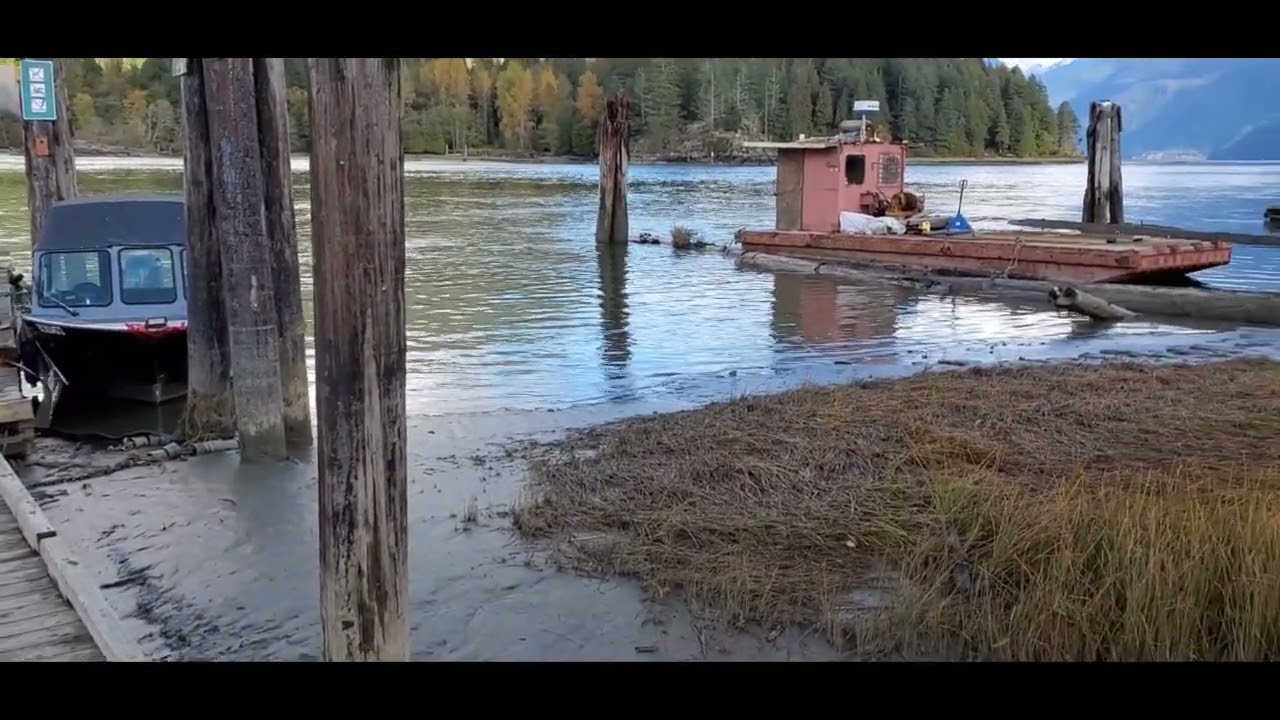 温哥华匹特湖景
