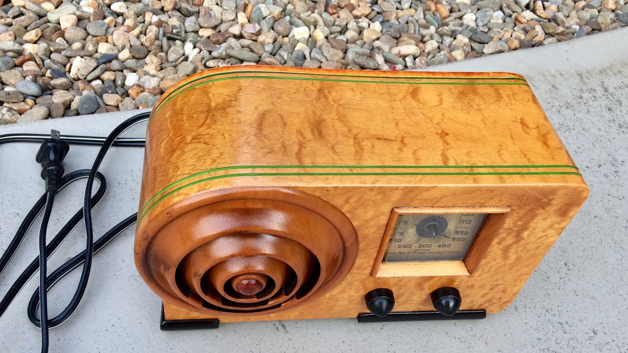 Emerson AX-212 - Cabinet Refinished & Playing an Oldie
