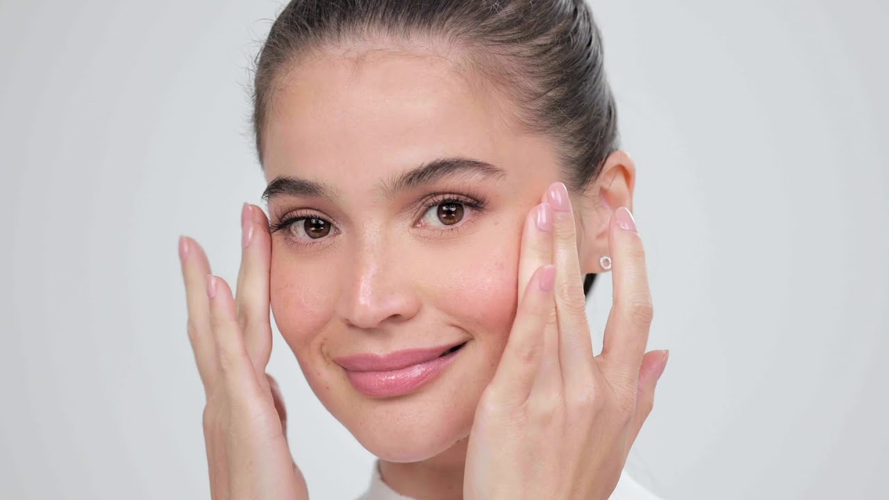 Luxe Organix Anne Curtis Official Serum Ad