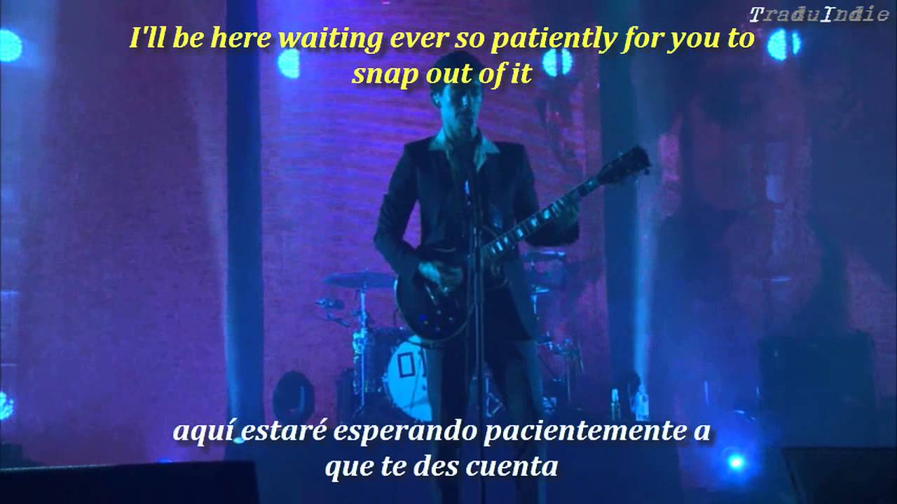 Arctic Monkeys -Snap out of it (inglés y español)