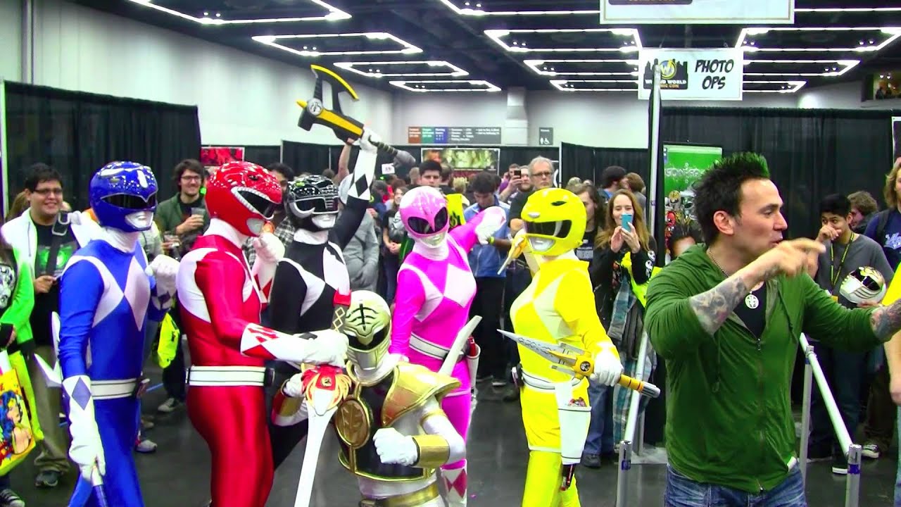 Jason David Frank with the Power Rangers - Wizard World Portland 2014