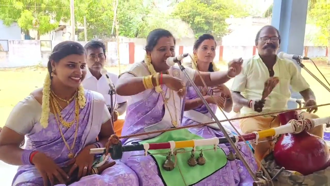 கோயில் கொடை விழாவில் வில்லுப்பாட்டு 