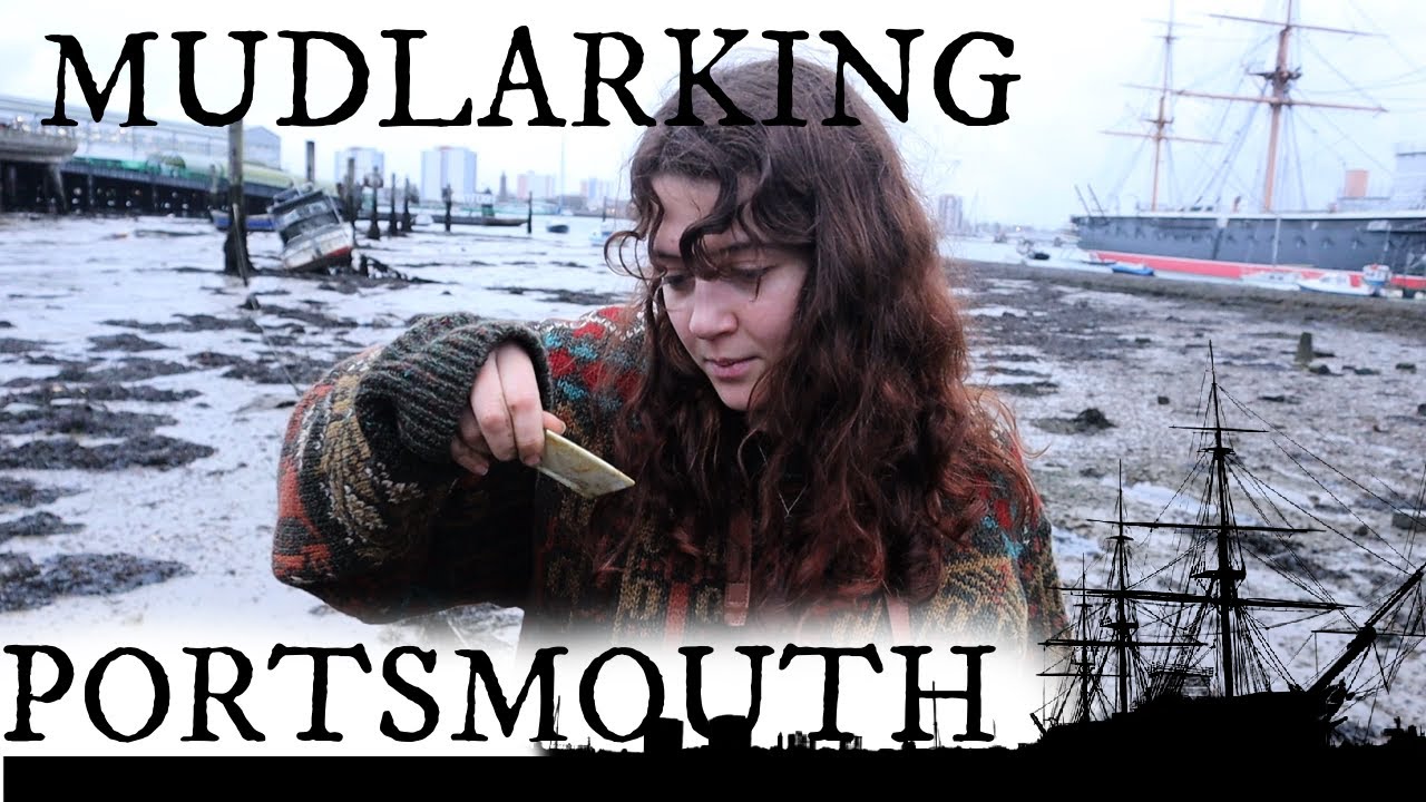 Mudlarking The Historic Portsmouth Harbour In The Shadow of HMS Warrior! Mudmas Day 8!