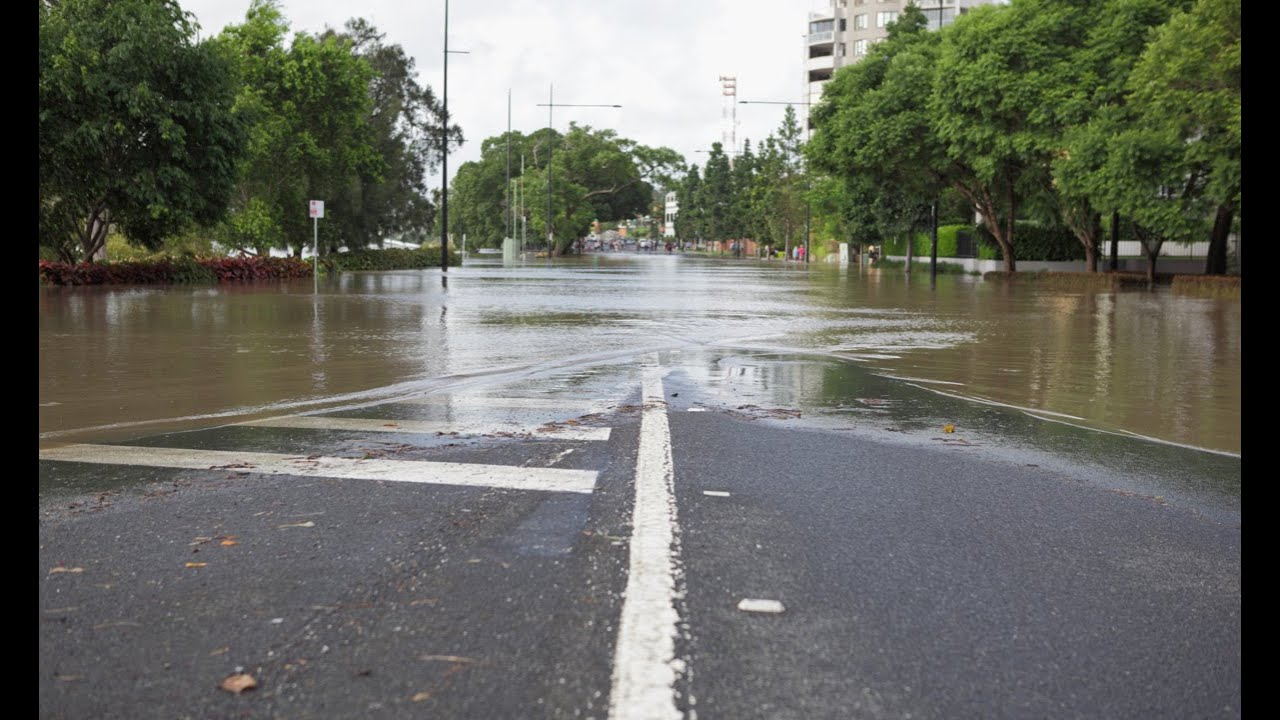 Flash floods escalate in South East Queensland