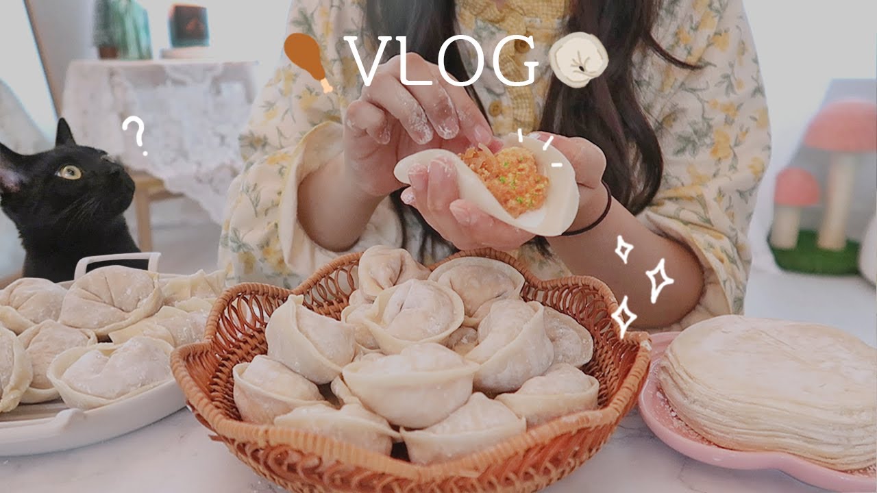 ENG) 김치 만두 빚고🥟 부모님께 반찬 9종류 역조공하는 자취생 일상🍱ㅣ삼겹살김밥, 아보카도 오픈토스트, 떡갈비 샌드위치, 죽 도시락, 계란장, 대파김치,  쏘야, 어묵볶음 등등