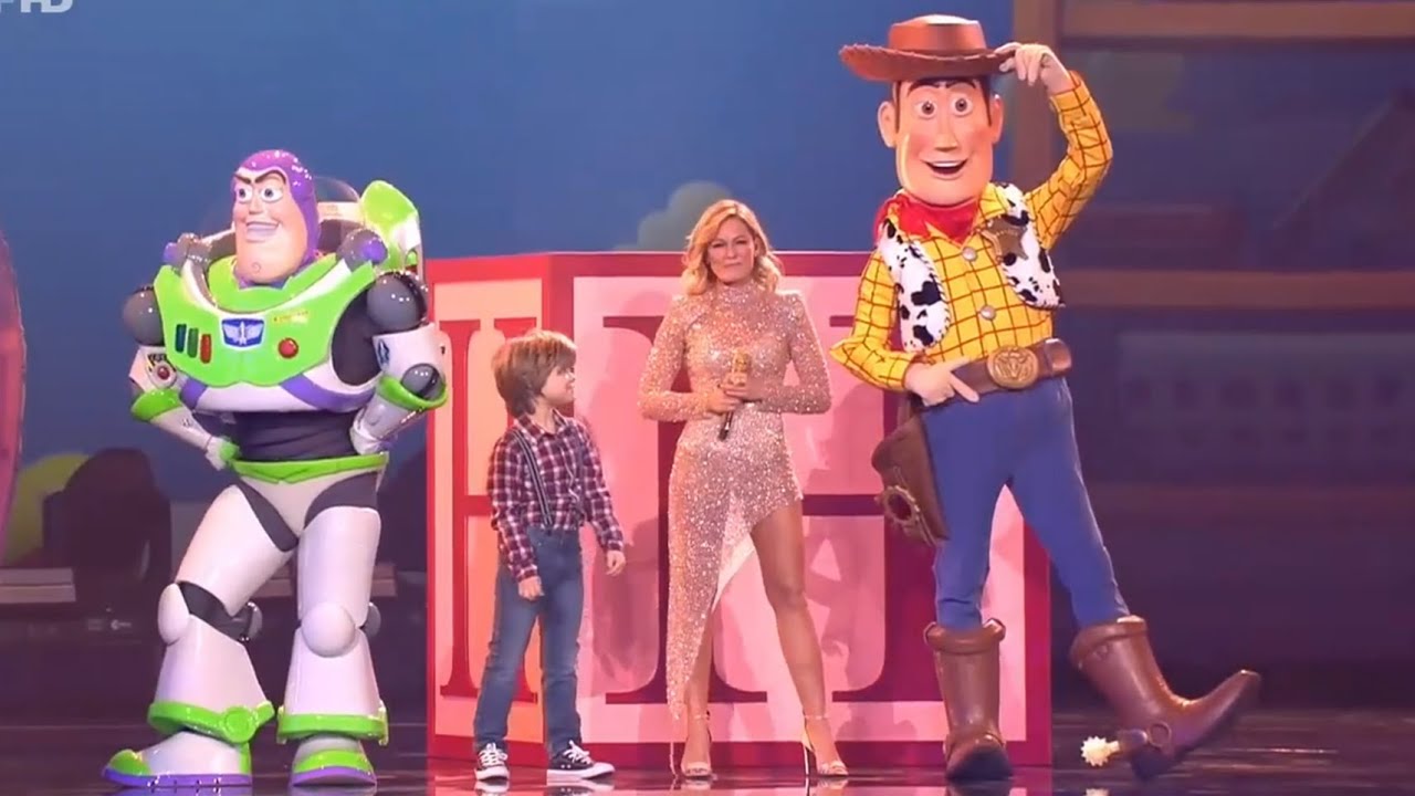 Helene Fischer Disneymedley with kids HFS 2019