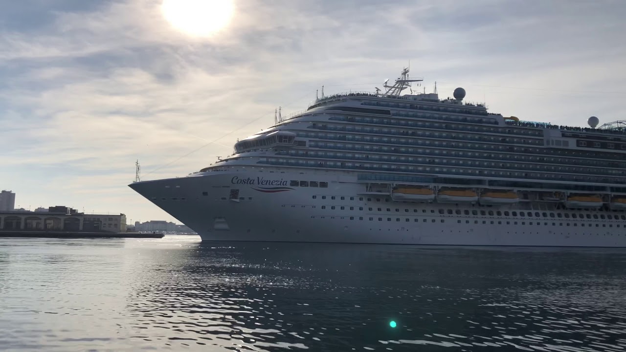 Costa Venezia parte da Trieste per il suo viaggio inaugurale 03/03/2019