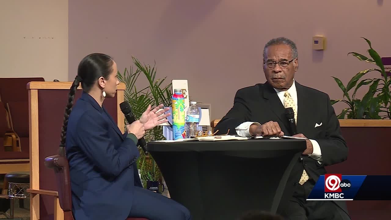 Davids, Cleaver address immigration, voting rights, and budget cuts at town hall