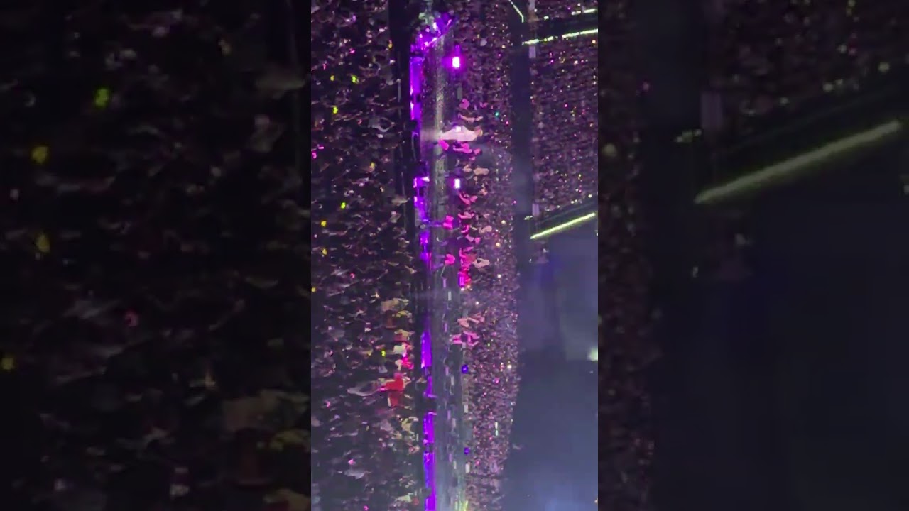 Concert Ubermensch in Hanoi - Day 1 - Fancam - Too Bad