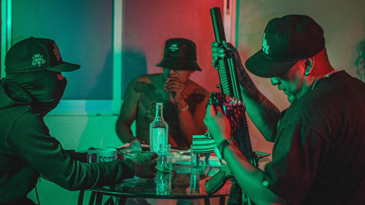 La Fama me Dice que si - Estrada (Video Oficial)