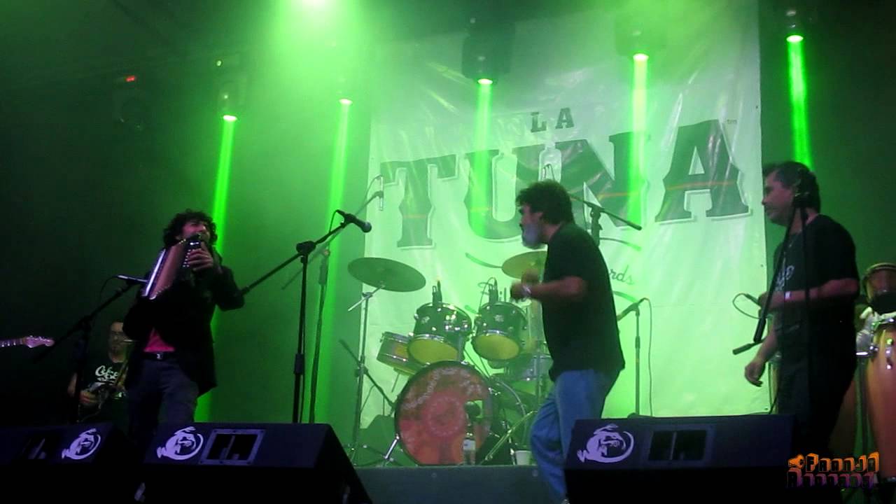 08 Alicia Adorada - Celso Piña y Jhonivan Saenz