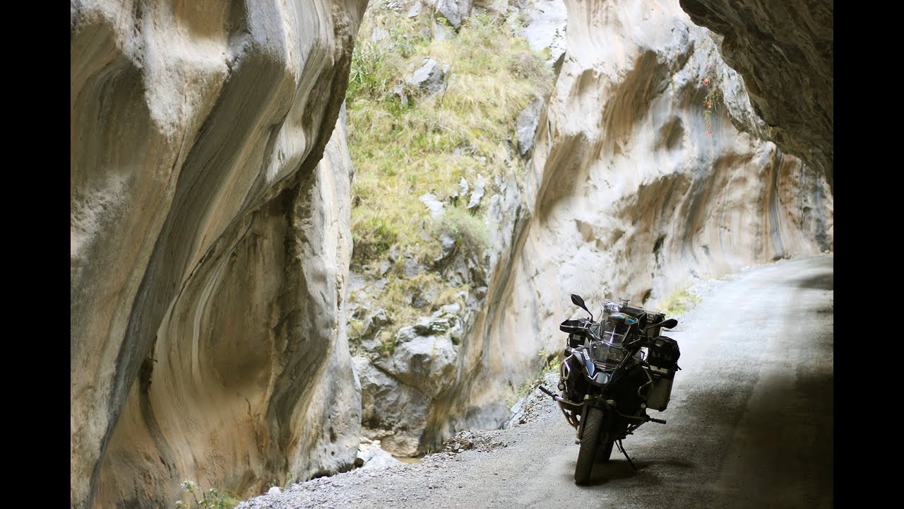 O ESPETACULAR CANION DE UCHCO NO PERÚ