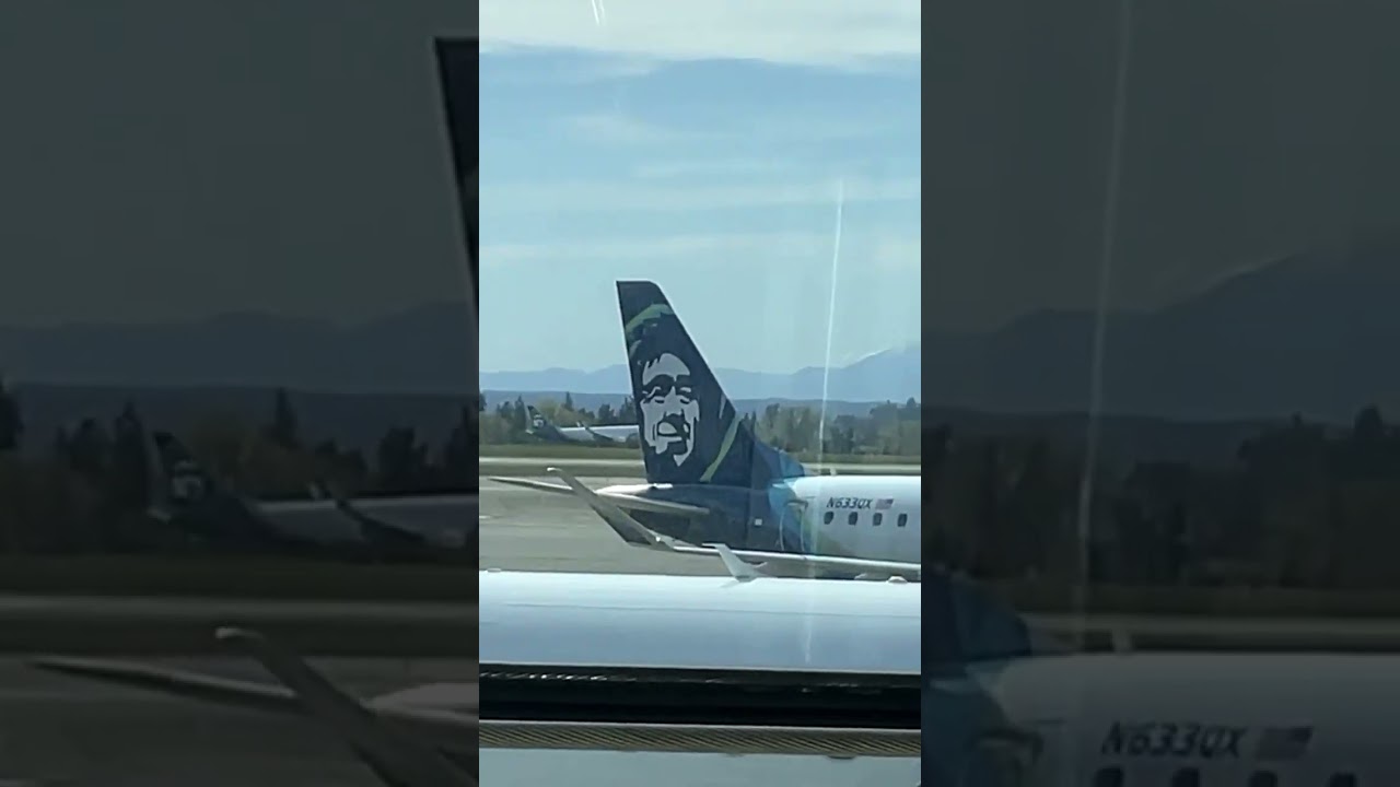 Airplane Tires Got Smoke During Landing