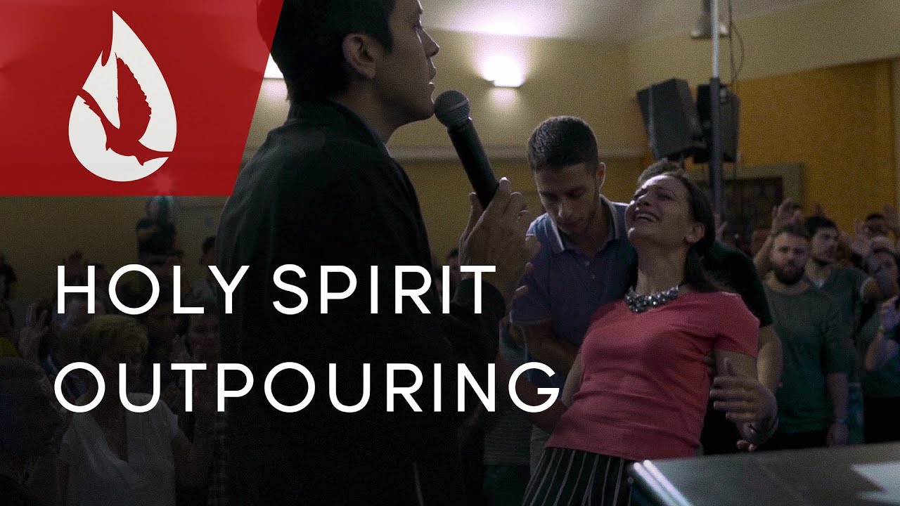 Holy Spirit Outpouring in Italy | David Diga Hernandez