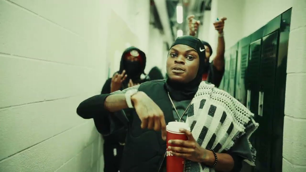 Hoodbaby Peppa - Make It Far (Official Video)