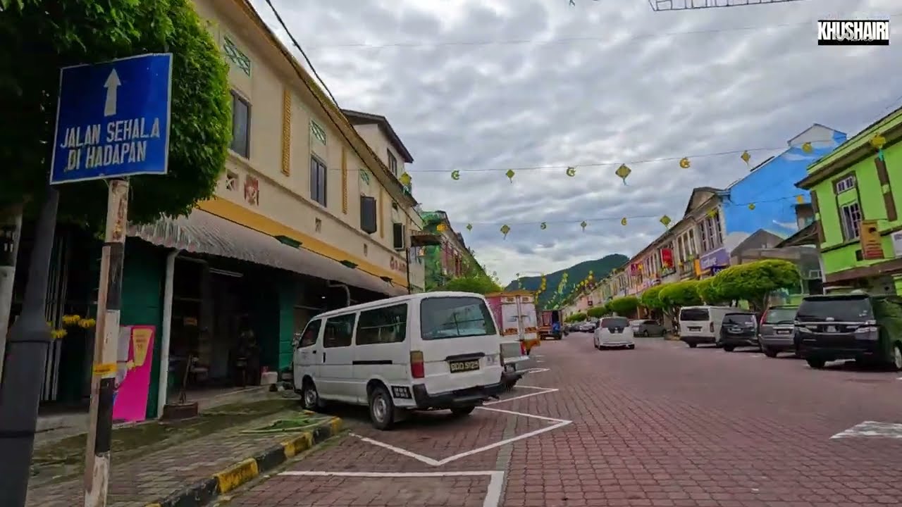 Kuala Kubu Bharu. Pekan tanpa kesesakan.