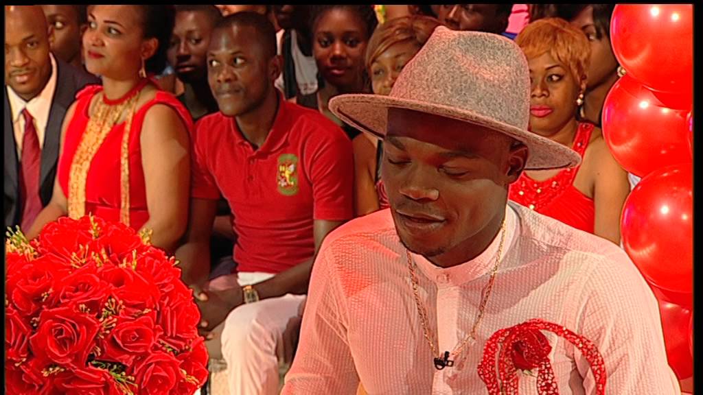 Quand Jean Michel Onin fait une déclaration à Teeyah en direct.