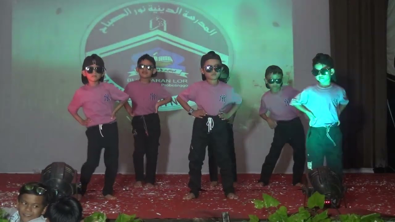 PENTAS SENI