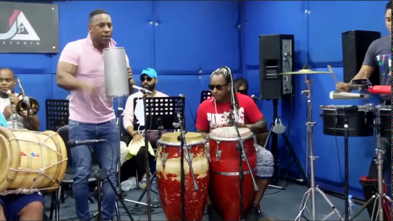 Pedro Valdez Con Swing