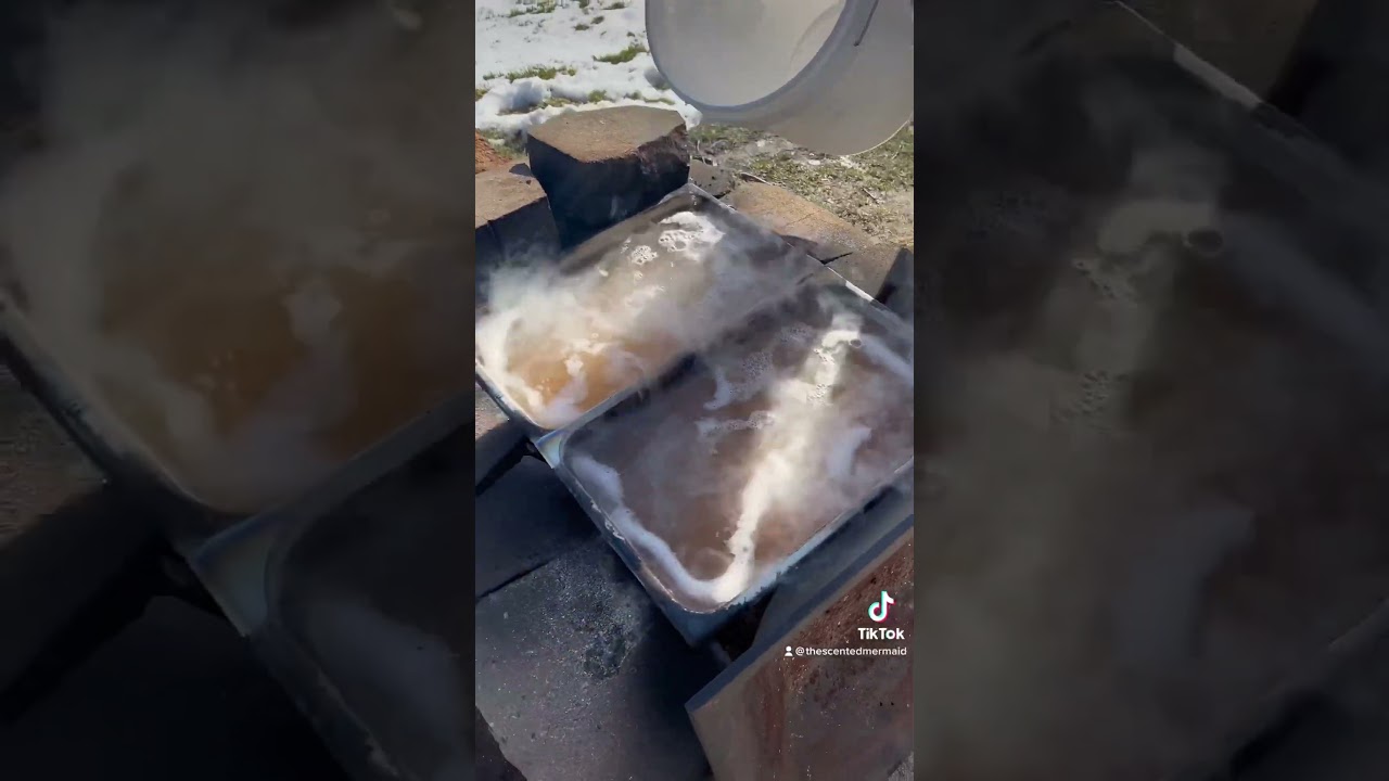 Turning maple sap into maple syrup!