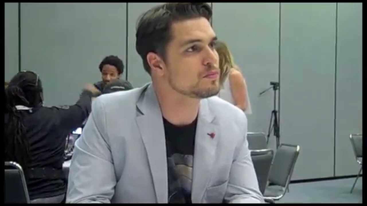 Diogo Morgado Interview - The Messengers