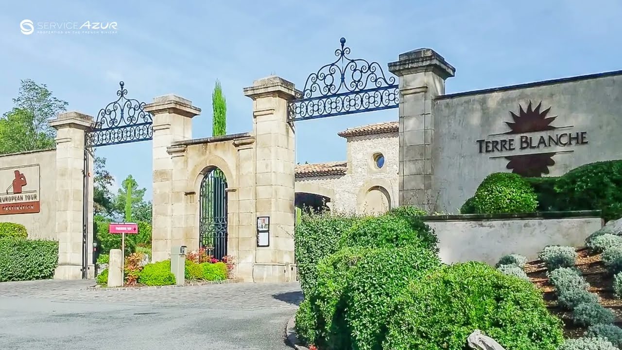 Villa dans le Domaine de Terre Blanche Hôtel Spa Golf Resort sur la Côte d'Azur