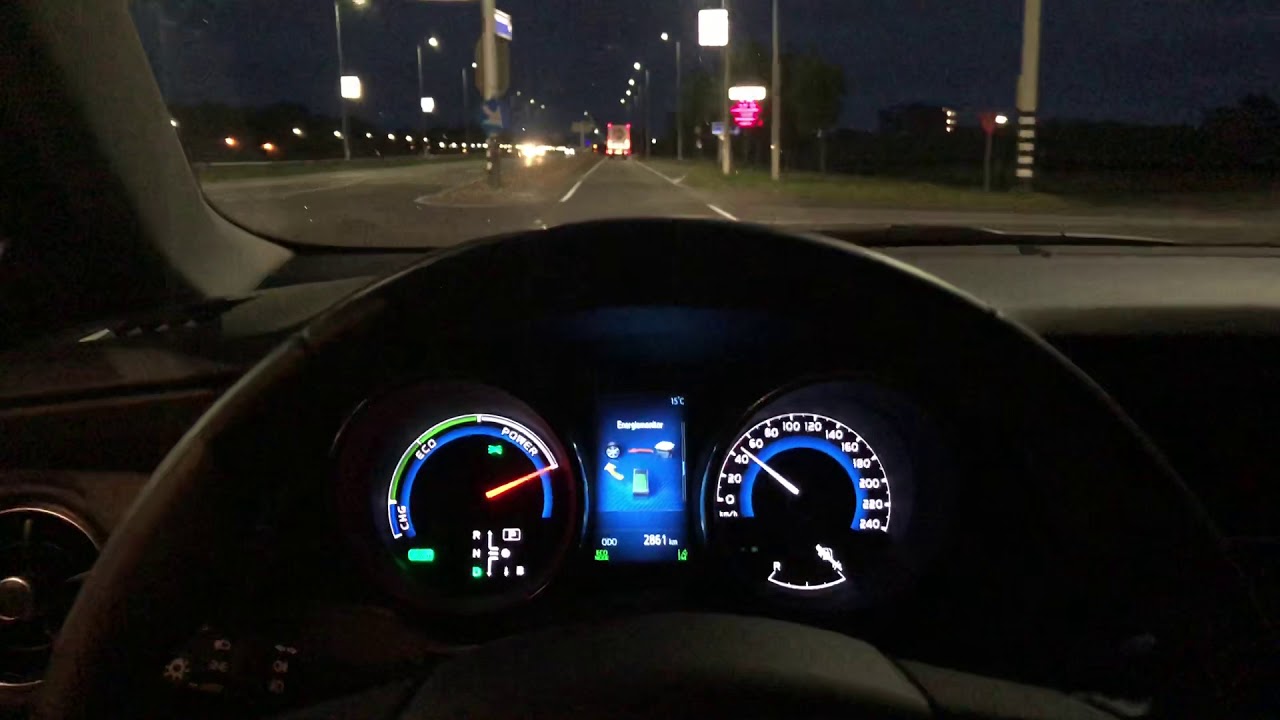 Toyota Auris 1.8 2018 hybrid acceleration 0-100 full throttle