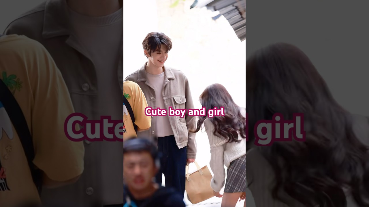 Adorable Lin Yi and cute 🥰 Lu Yu Xiao #linyi #林一 #luyuxiao #卢昱晓 #折月亮 #whenimeetthemoon