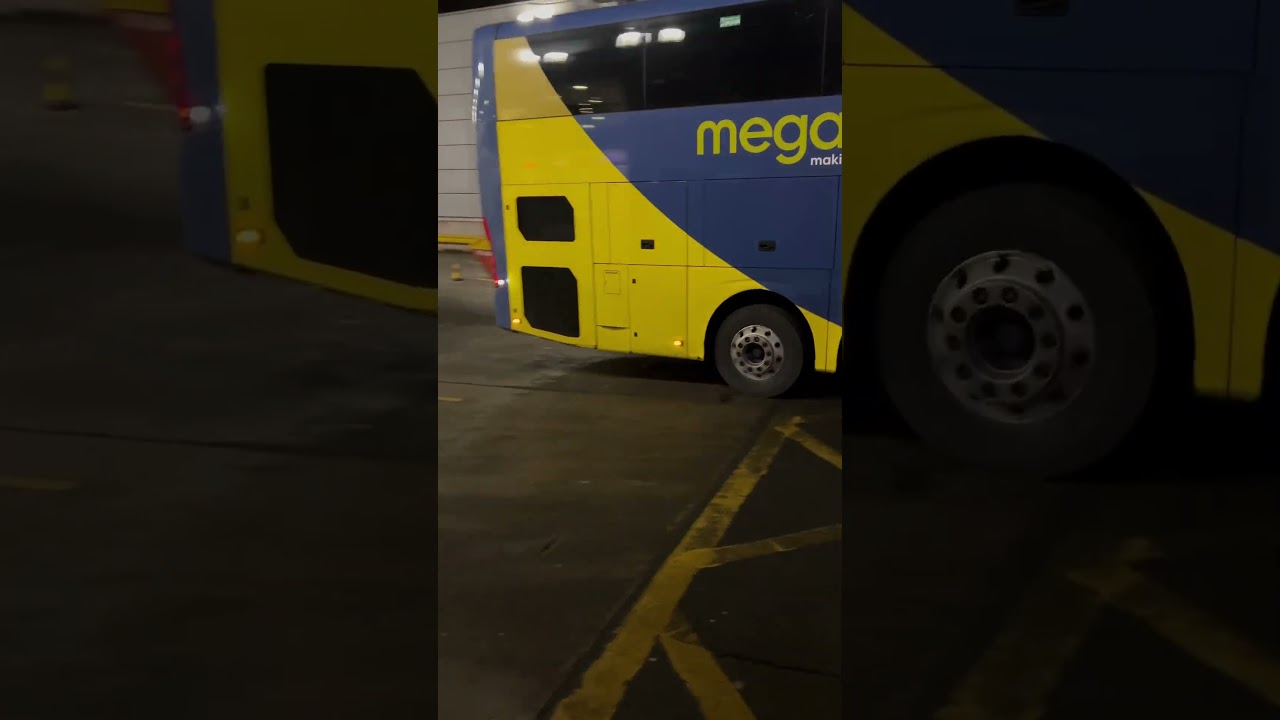 50504 on Megabus M20 Leaving Edinburgh bus station.