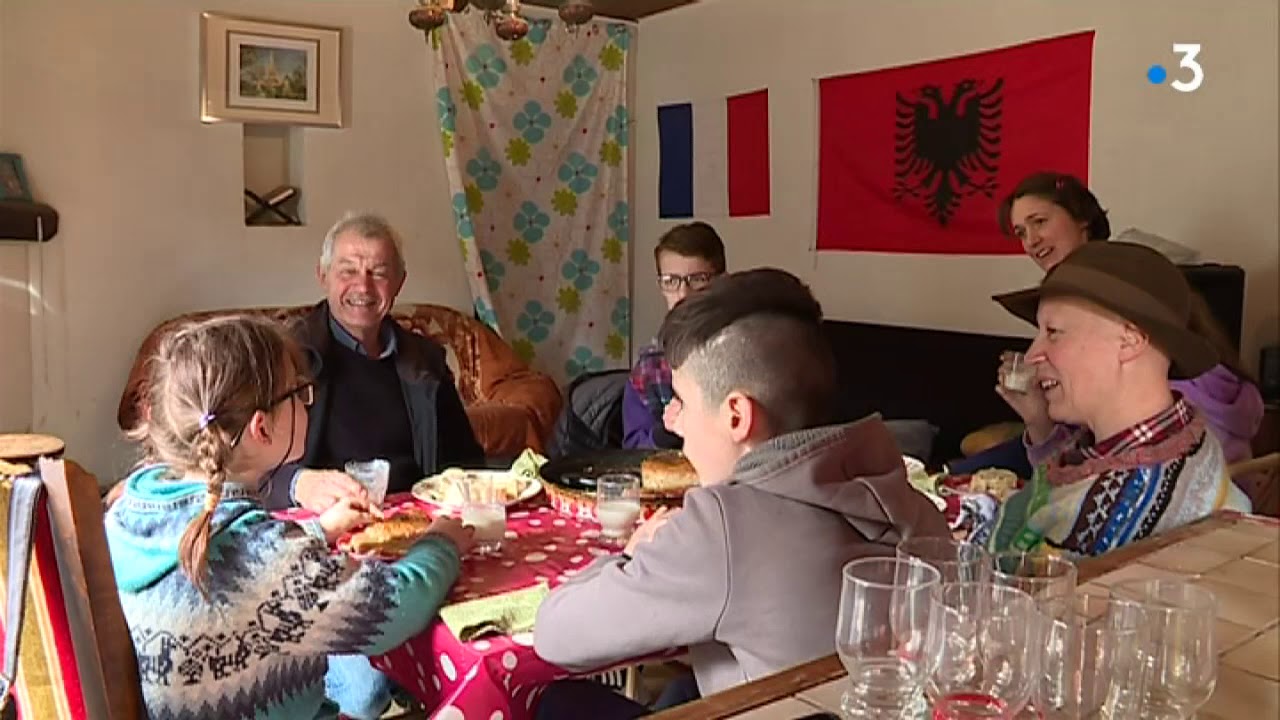 Gard : une famille albanaise attend le droit d'asile