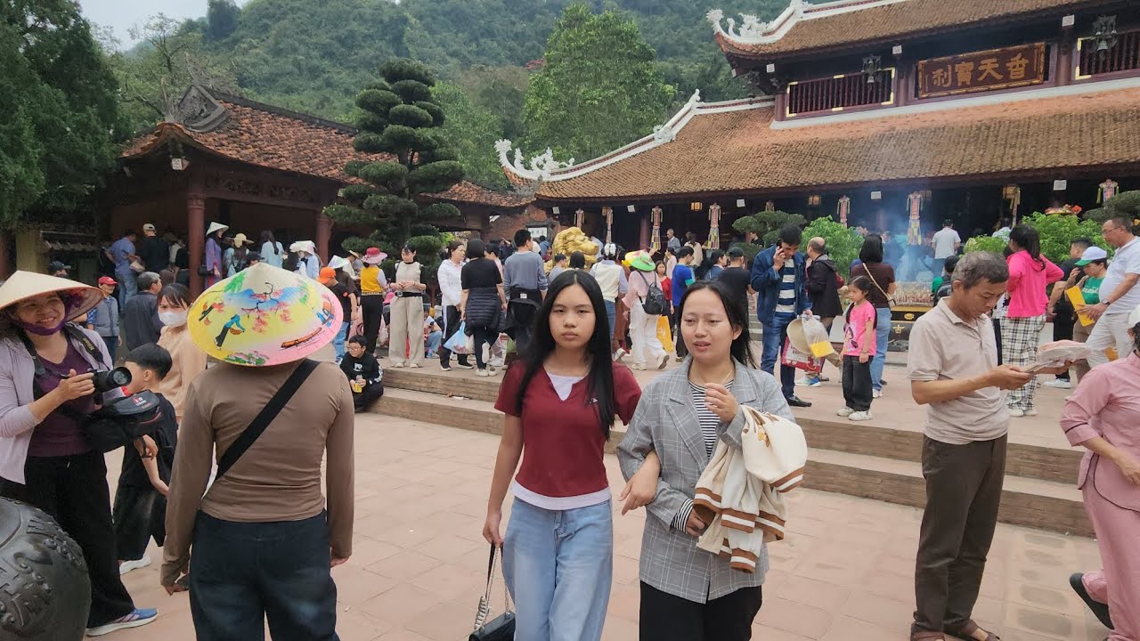 Nhật ký Chùa Hương 26 Tết #022 Tùng Lâm Hương Thiên