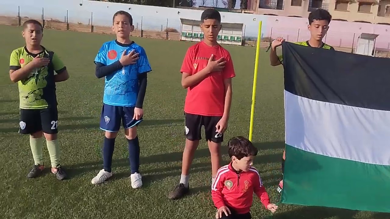 أول حصة هذا اليوم في الملعب البلدي .