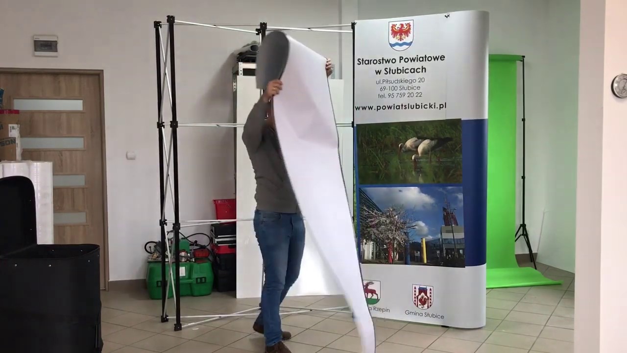 Demontaż ścianki reklamowej Pop up łukowej 3x3