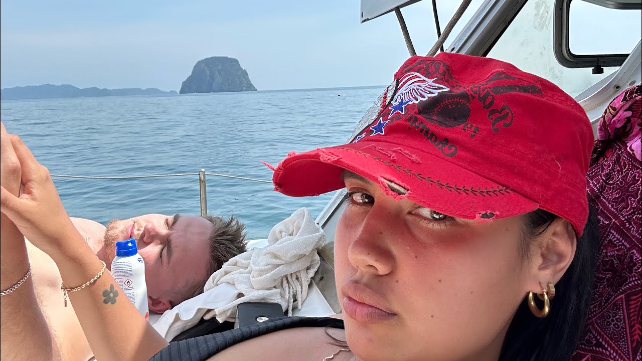 BÅTUTFLYKT, TATUERING, MOON FESTIVAL ETC