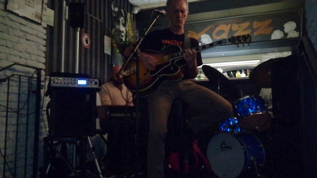 Gigi Cifarelli trio live at jazz caffè Milano 