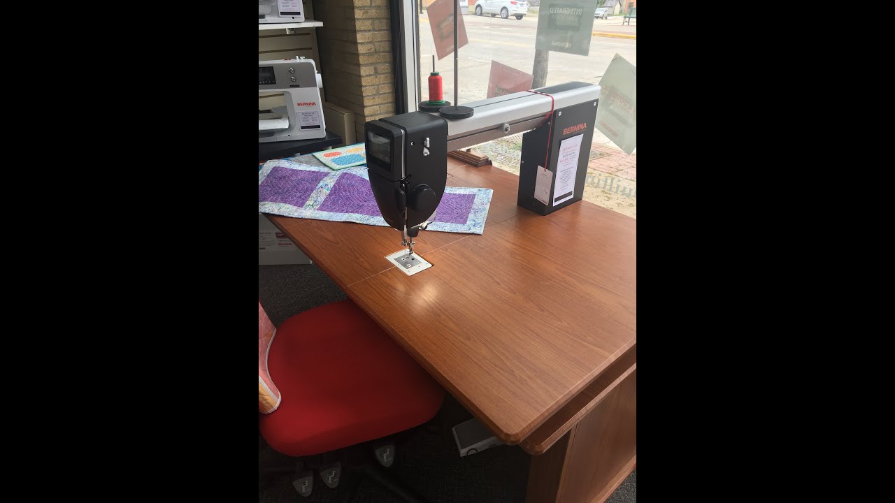 Bernina Q20 Demonstration - Red-Roxy Quilt Co